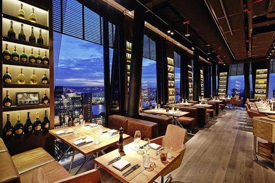 clouds - Heaven's Bar & Kitchen