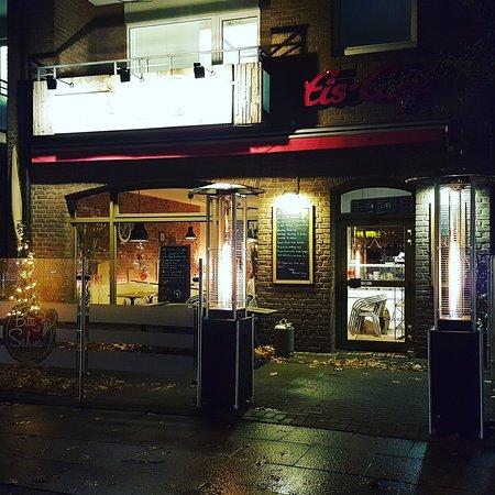 Bitte mit Sahne Eiscafe